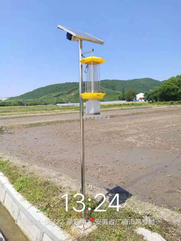 各地農(nóng)業(yè)農(nóng)村局紛紛引進(jìn)天意太陽(yáng)能殺蟲(chóng)燈、自動(dòng)蟲(chóng)情測(cè)報(bào)燈